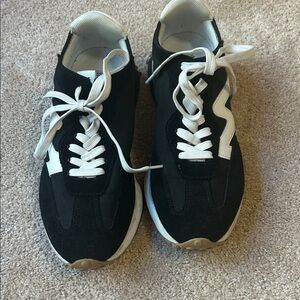 Steve Madden Black and White Women's Sneakers